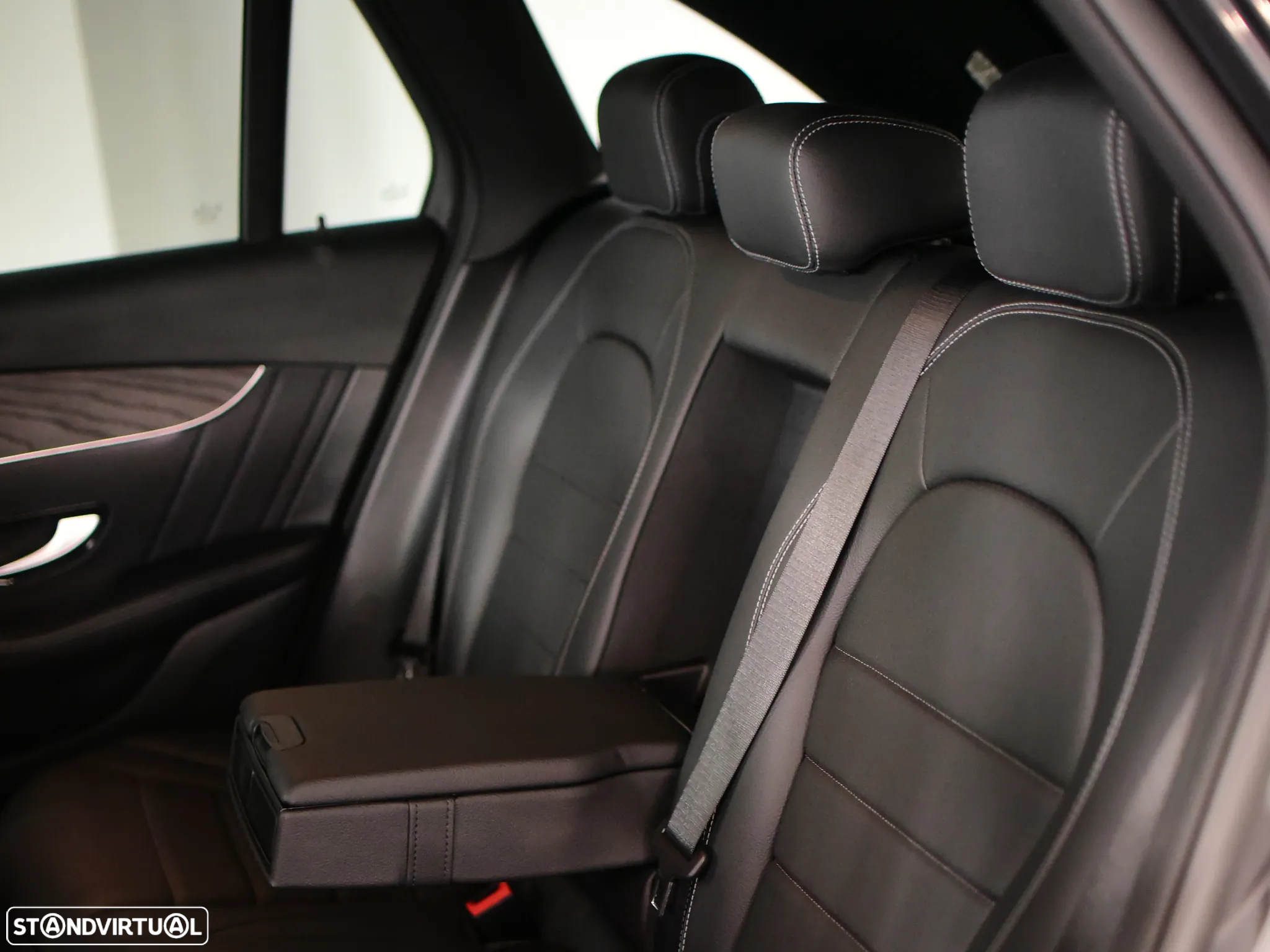 Mercedes-Benz GLC 300 de 4Matic - 27