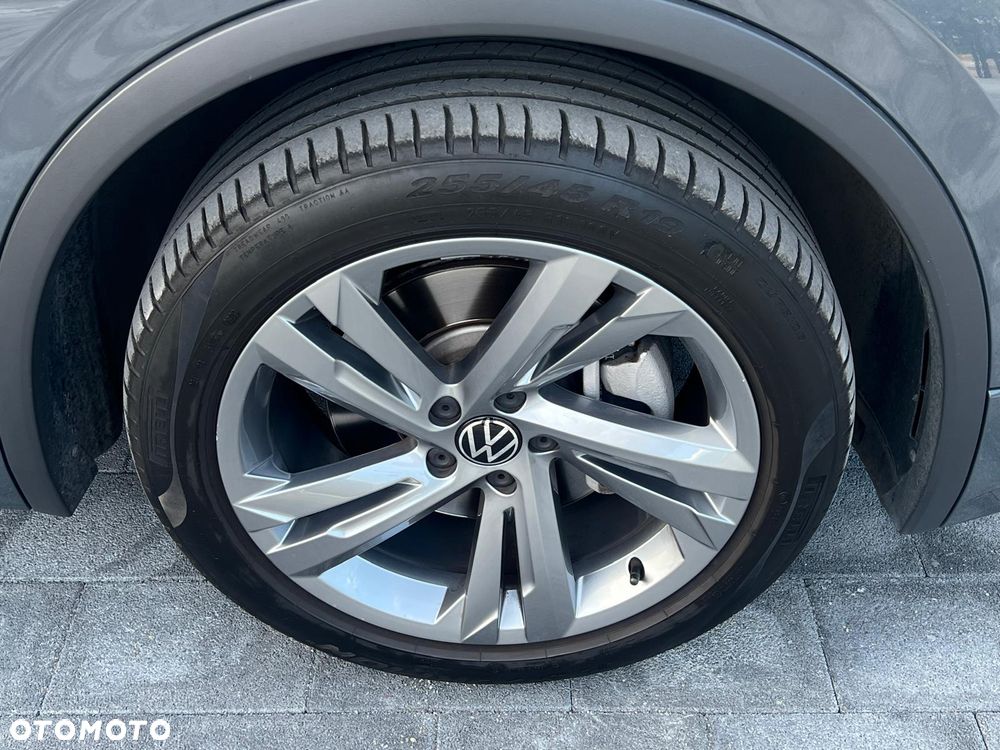 Volkswagen Tiguan - 8