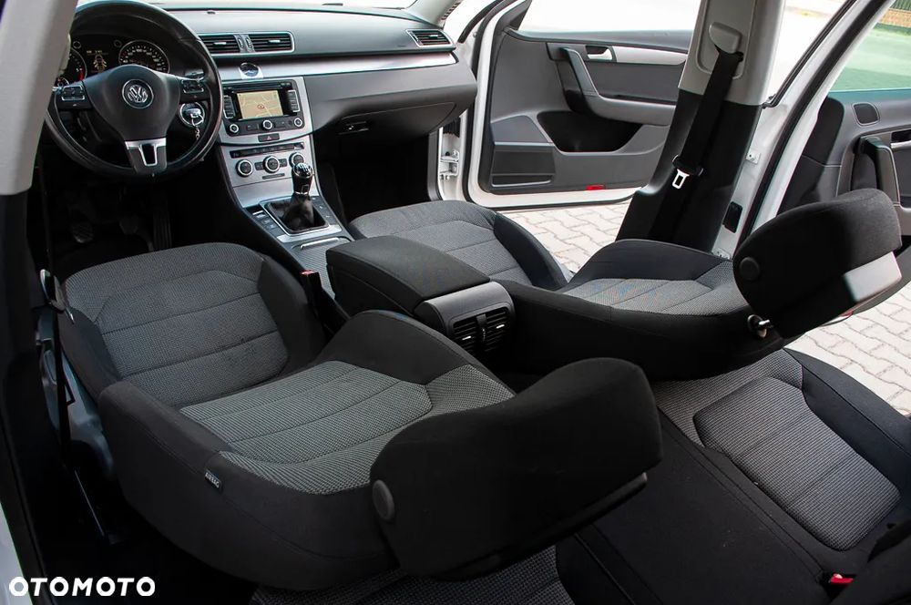 Volkswagen Passat 2.0 Blue TDI SCR Highline - 27