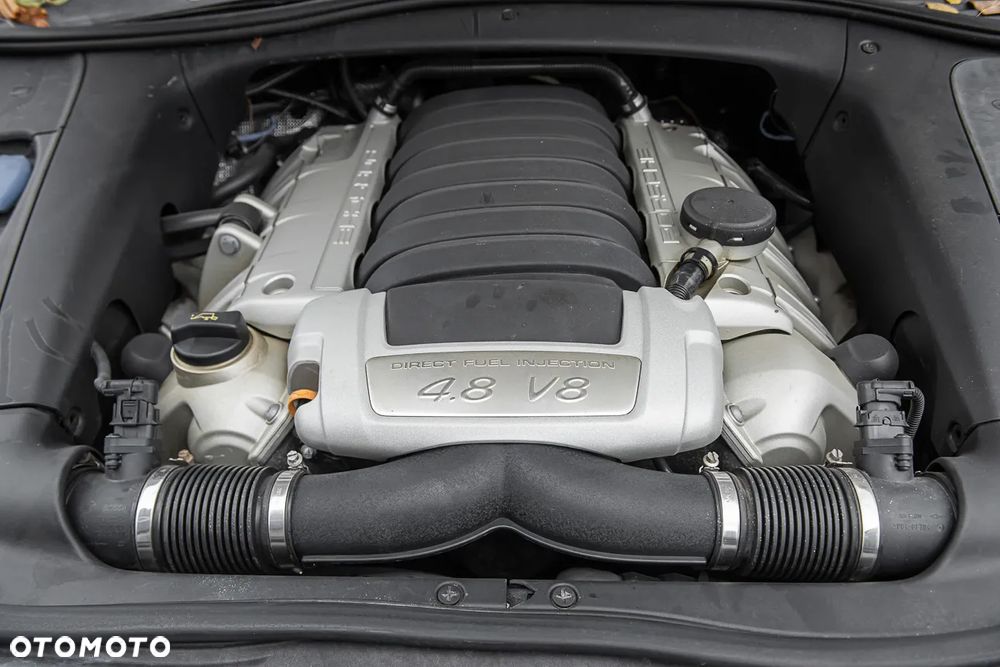 Porsche Cayenne - 33