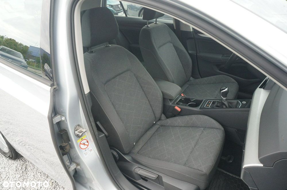 Volkswagen Golf VIII 2.0 TDI Life - 28