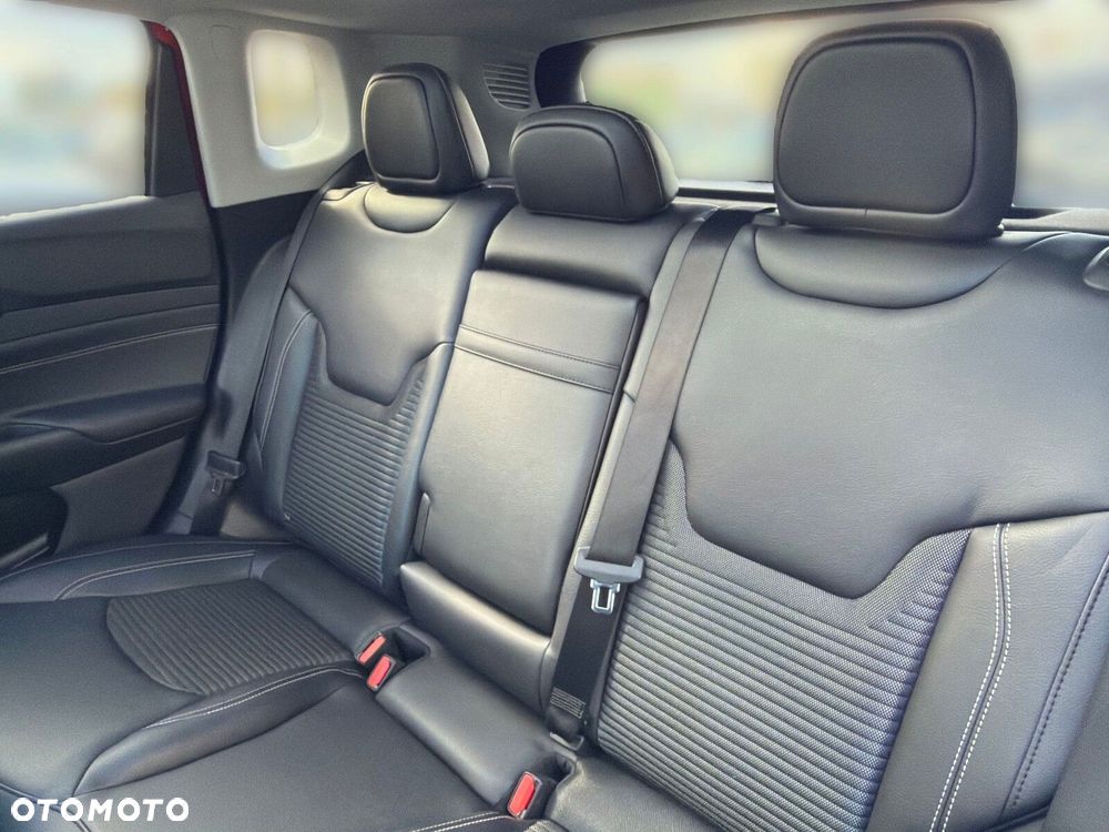 Jeep Compass - 18