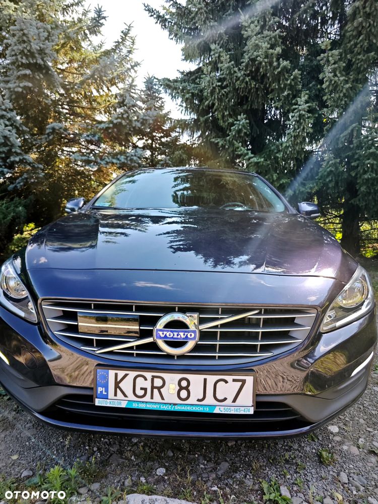 Volvo V60 D3 Momentum - 1