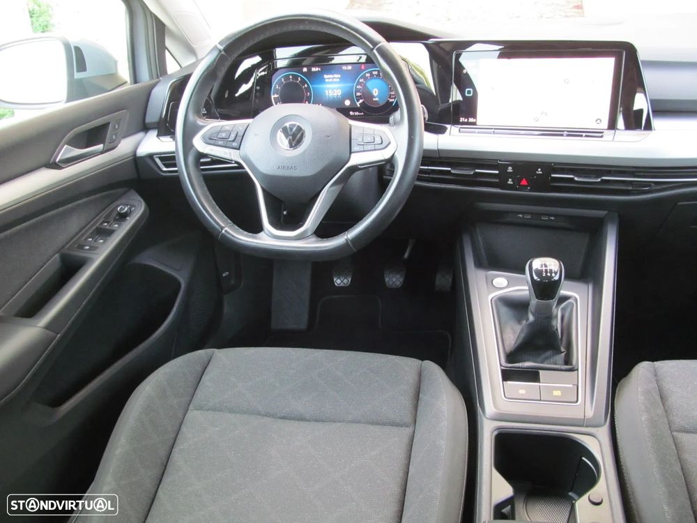 VW Golf 1.0 TSI Confortline - 19