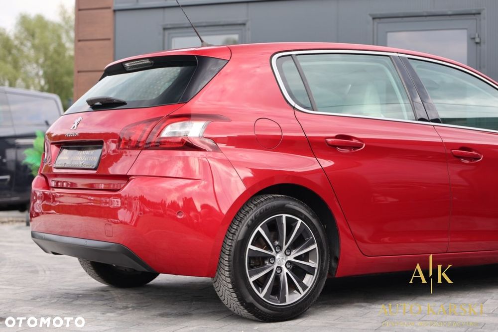 Peugeot 308 - 8