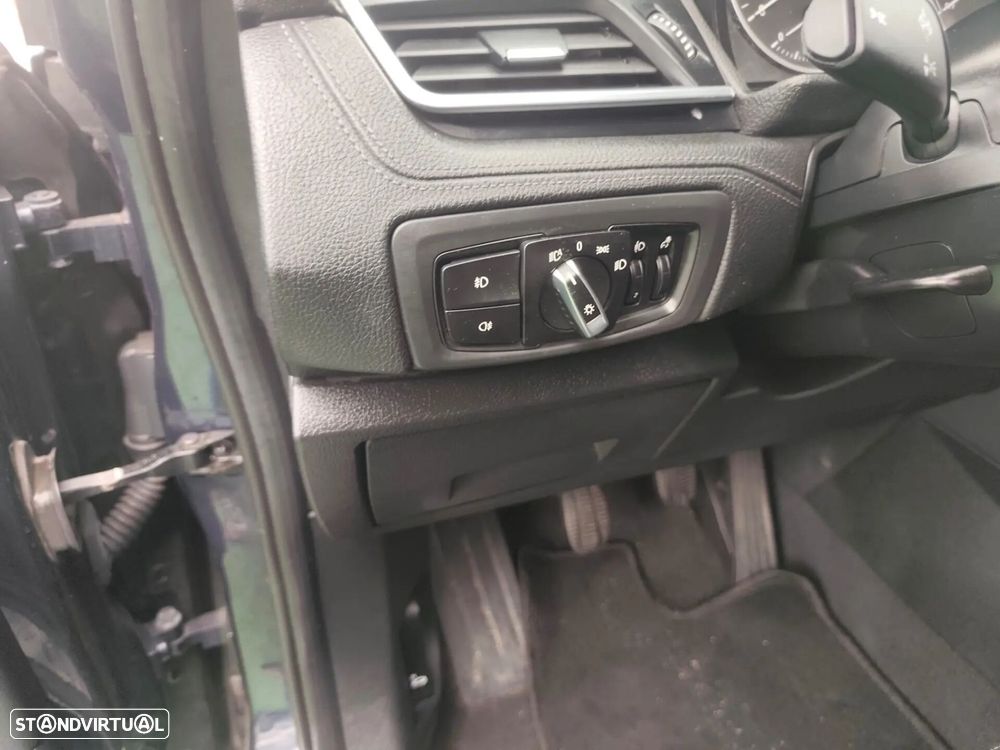 BMW 216 Active Tourer d - 13