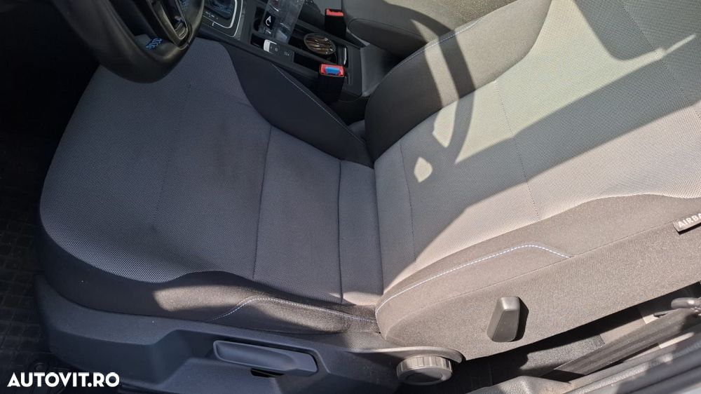 Volkswagen Golf e-Golf - 9