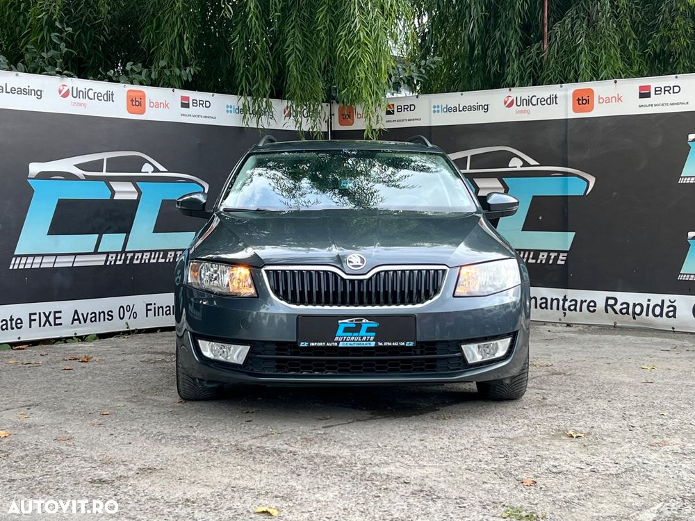 Skoda Octavia 2.0 TDI (Green tec) DSG Style - 2