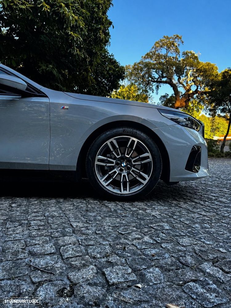 BMW 520 d Pack Desportivo M Pro — fotografia 12