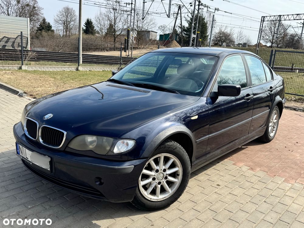 BMW Seria 3 318i - 1