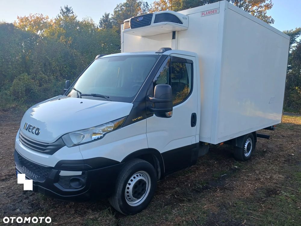 Iveco Daily 35S12 2017r SALON Chłodnia Mroźnia Izoterma Agregat Winda KLIMA Zasilanie 230V - 9