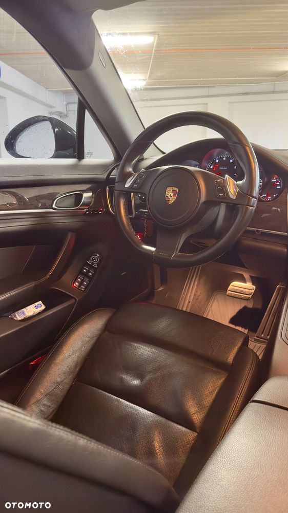 Porsche Panamera PDK Platinum Edition - 11
