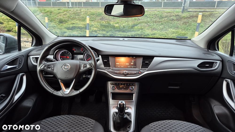 Opel Astra - 16