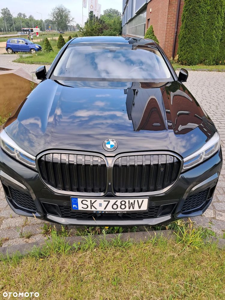 BMW Seria 7 750i xDrive - 2