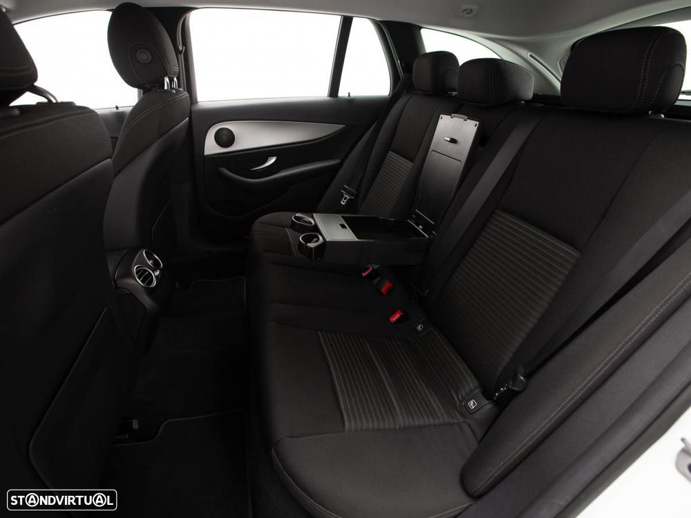 Mercedes-Benz E 300 de 9G-TRONIC - 11