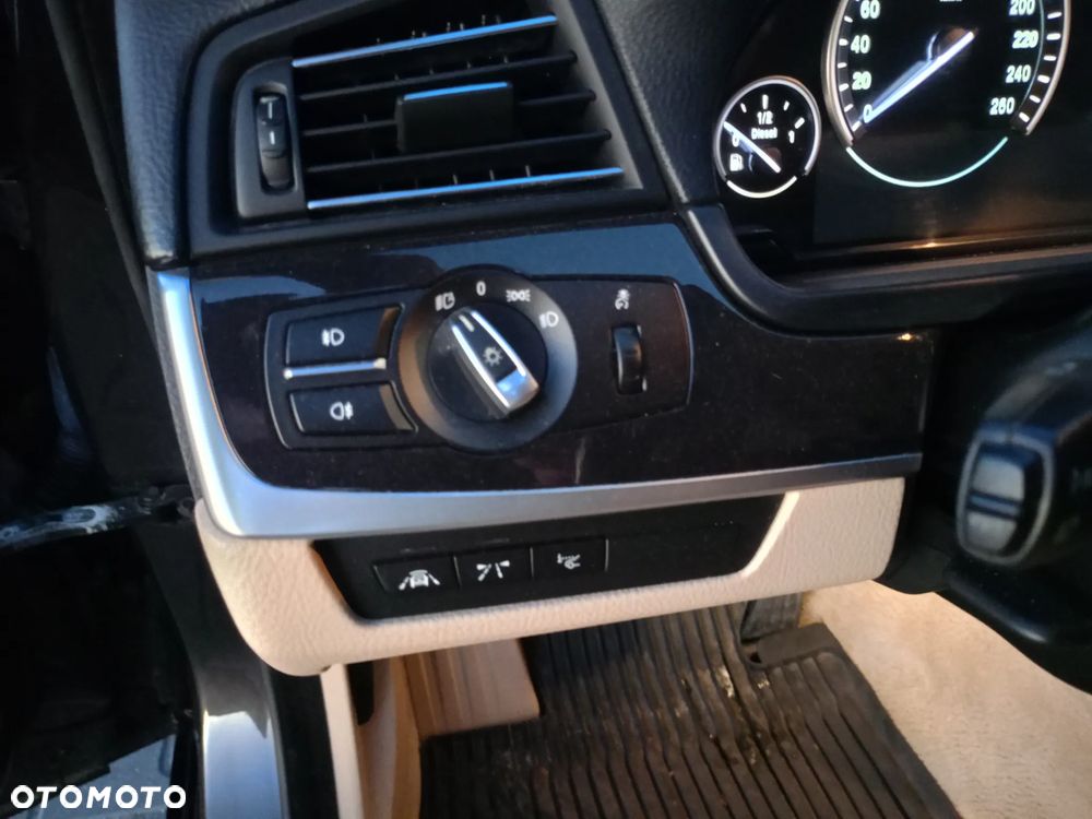 BMW Seria 5 520d xDrive - 5