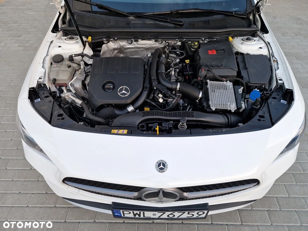 Mercedes-Benz CLA 200 mHEV 7G-DCT - 12
