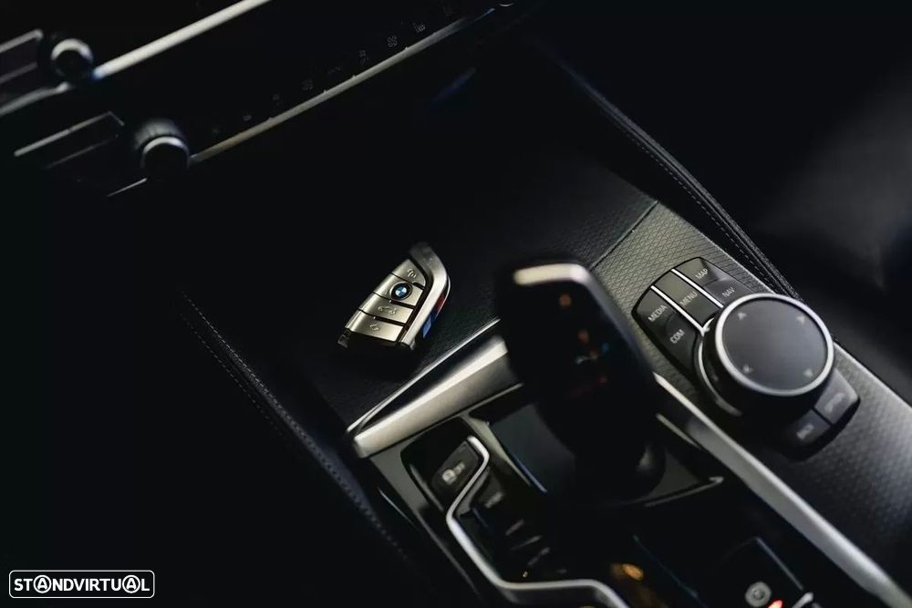 BMW 530 e Pack Desportivo M - 20