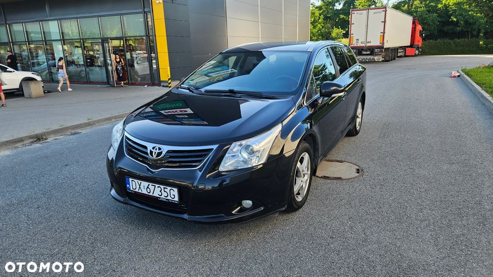 Toyota Avensis - 22