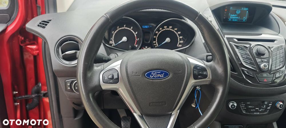 Ford Tourneo Courier 1.0 EcoBoost Titanium - 10