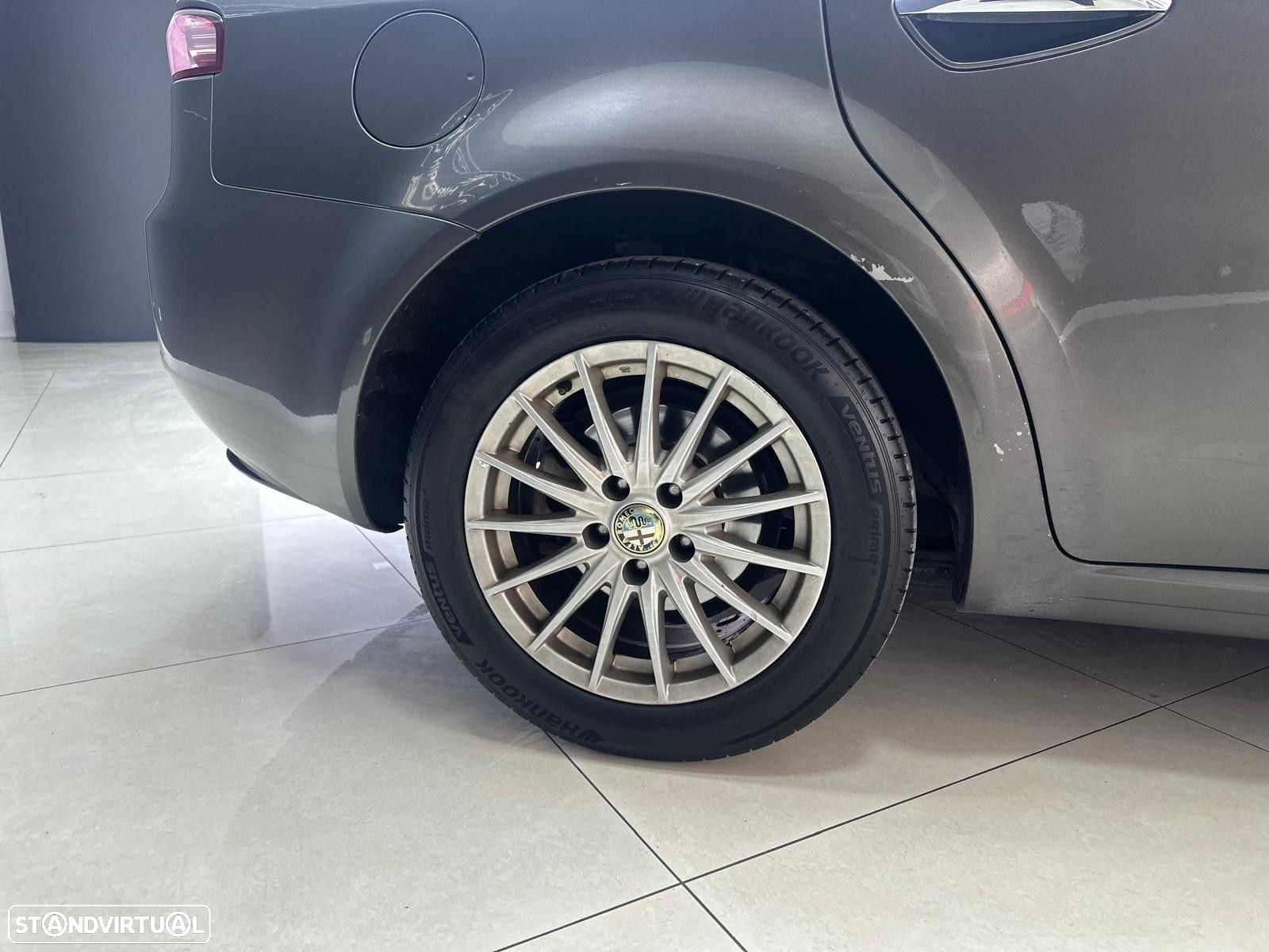 Alfa Romeo 159 Sportwagon 1.9 JTDm 16V Sportiva - 9