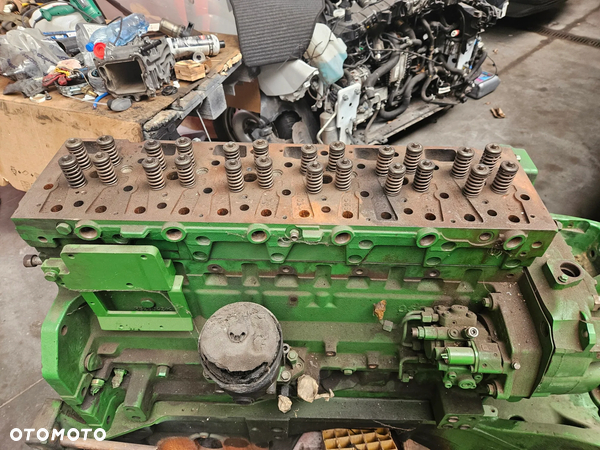 Głowica cylindrów John Deere 6090 6090RW402 7280R RE533513 R525583