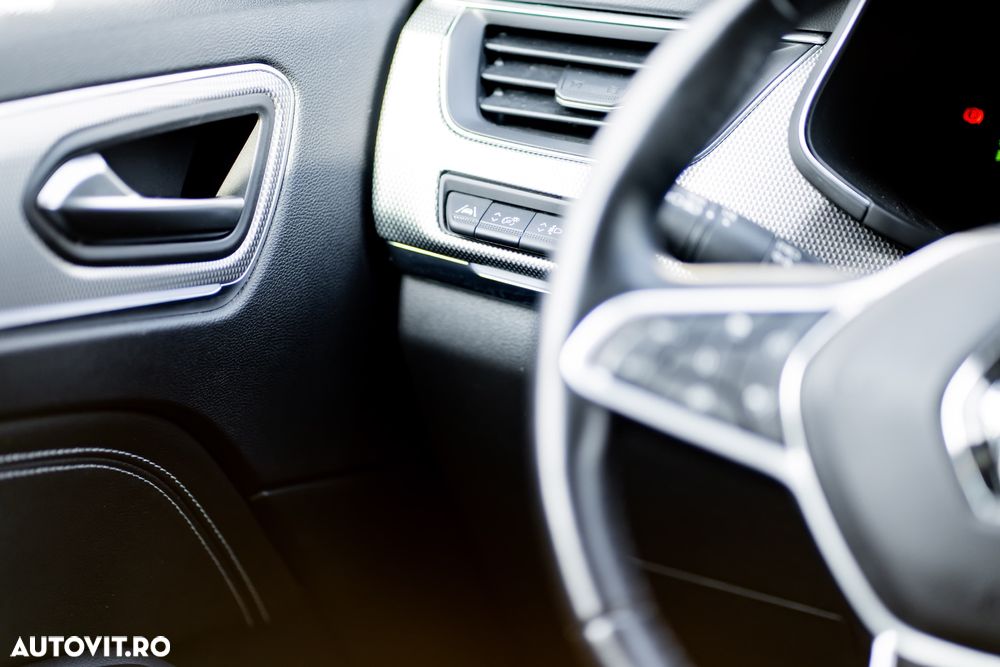 Renault Arkana E-TECH Full 145 E-TECH engineerd - 14