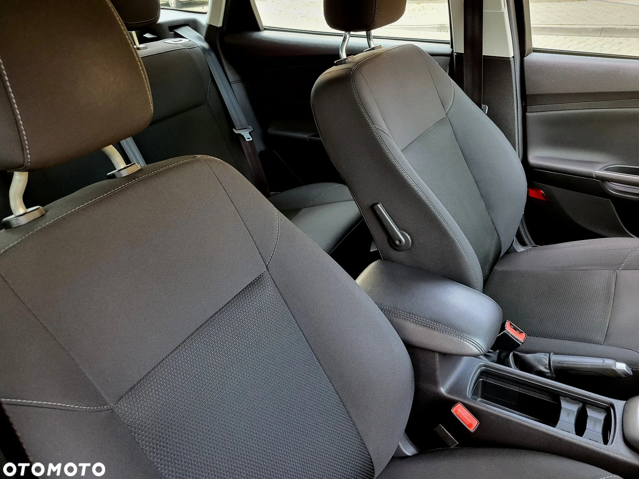 Ford Focus - 21