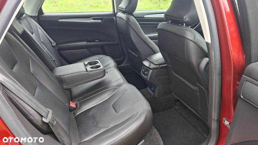 Ford Mondeo 2.0 Hybrid Titanium - 15