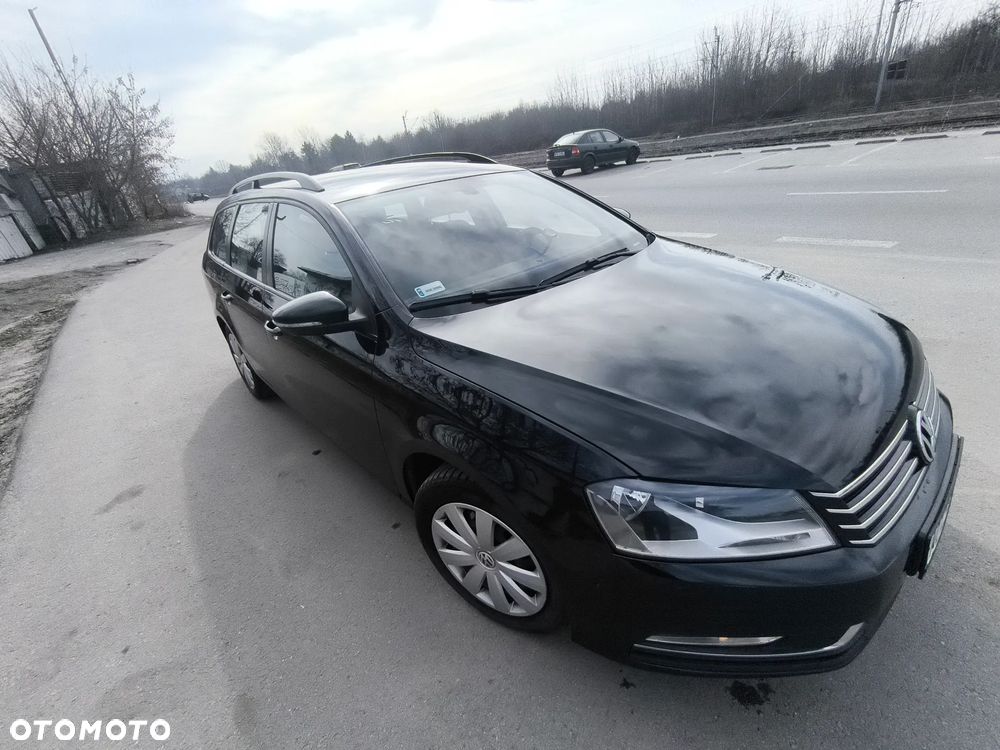 Volkswagen Passat 2.0 TDI DSG Comfortline - 11