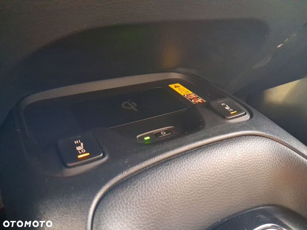 Toyota Corolla 1.8 Hybrid Comfort - 29