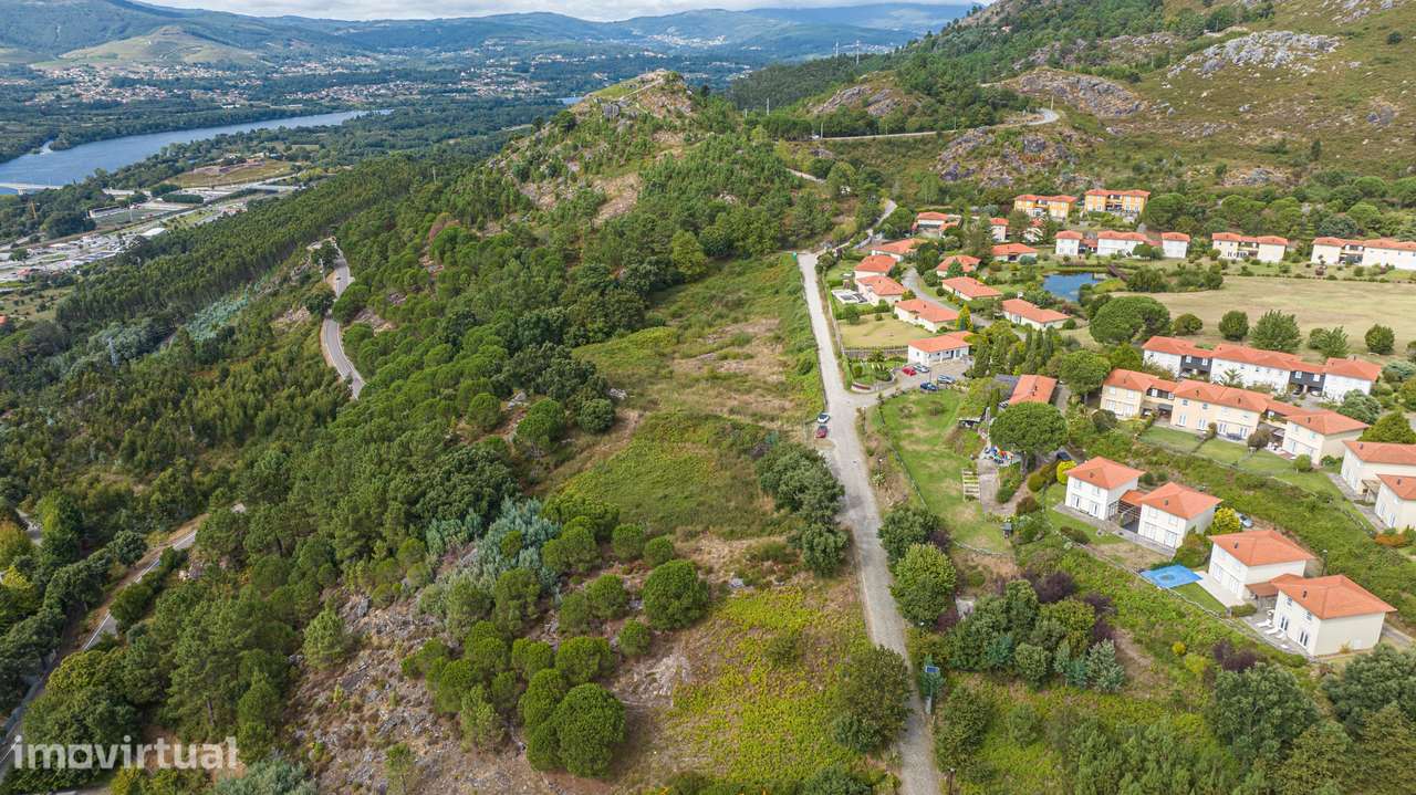 Terreno Urbano  Venda em Vila Nova de Cerveira e Lovelhe,Vila Nova de - Grande imagem: 3/32