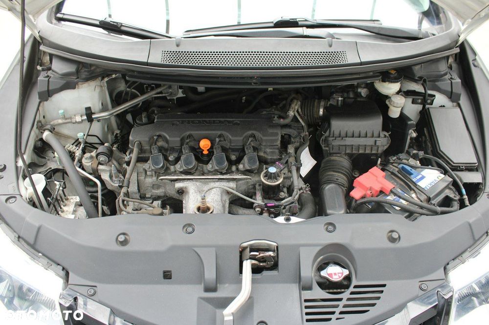 Honda Civic 1.8 Elegance - 32