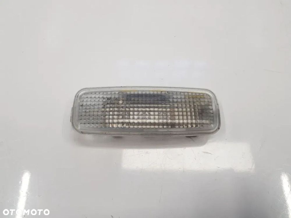 Lampka oświetlenie kabiny Audi A3 A4 4d0947105a 4e0947105 - 1