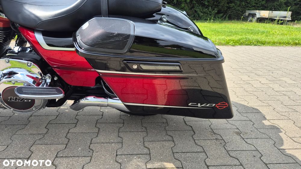 Harley-Davidson CVO Street Glide - 26