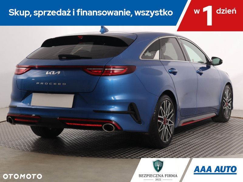 Kia ProCeed - 7