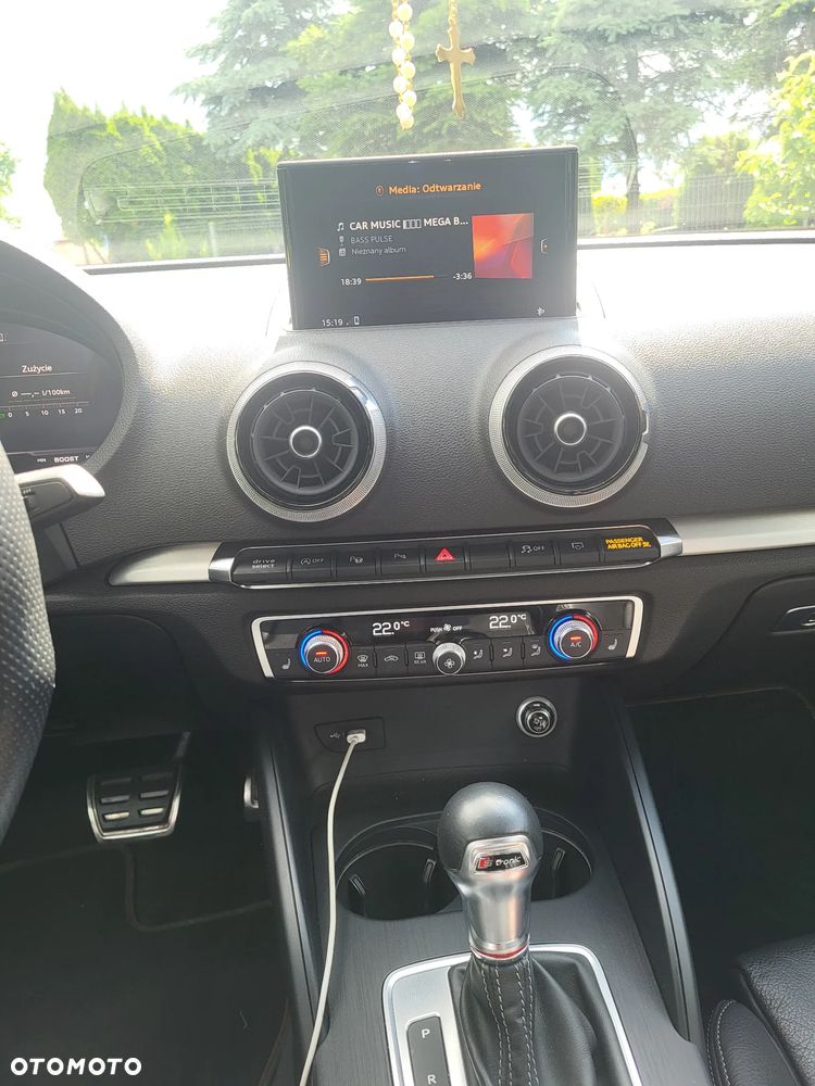Audi S3 S tronic - 14