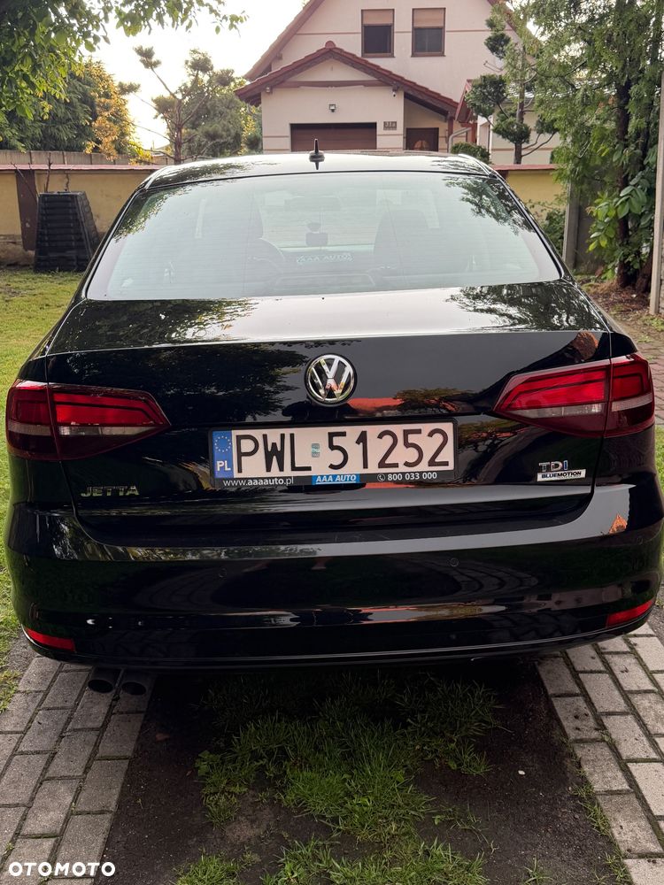 Volkswagen Jetta 2.0 TDI DPF BMT Trendline - 4