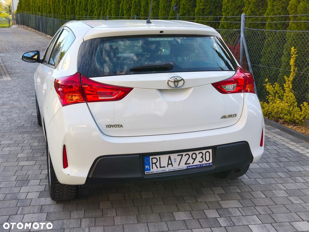 Toyota Auris 1.33 Dual-VVT-i Edition - 10
