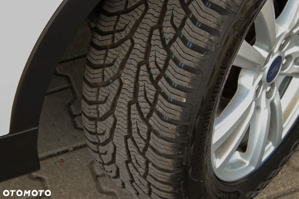 Ford Kuga 1.5 EcoBoost FWD Titanium ASS - 40