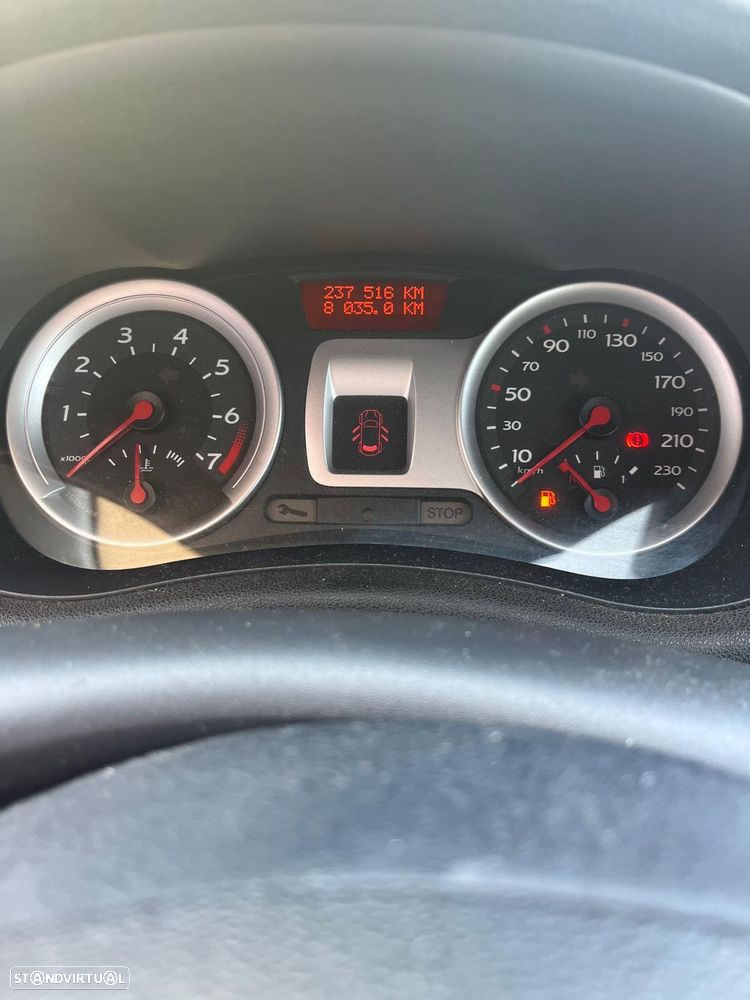 Renault Clio 1.2 16V Dynamique S - 7