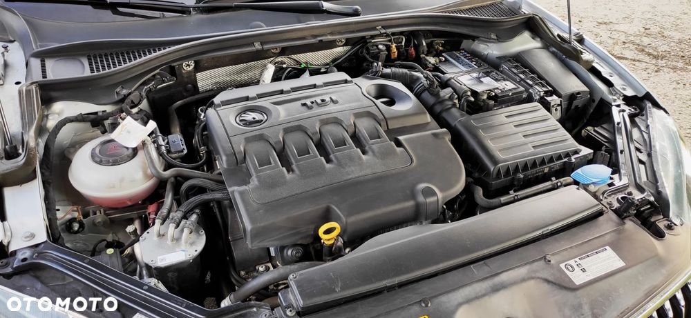 Skoda Superb 2.0 TDI DSG Ambition - 30