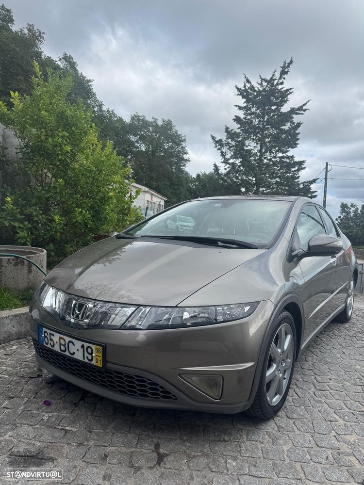 Honda Civic 1.8 Sport - 1