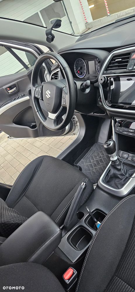 Suzuki SX4 S-Cross - 14
