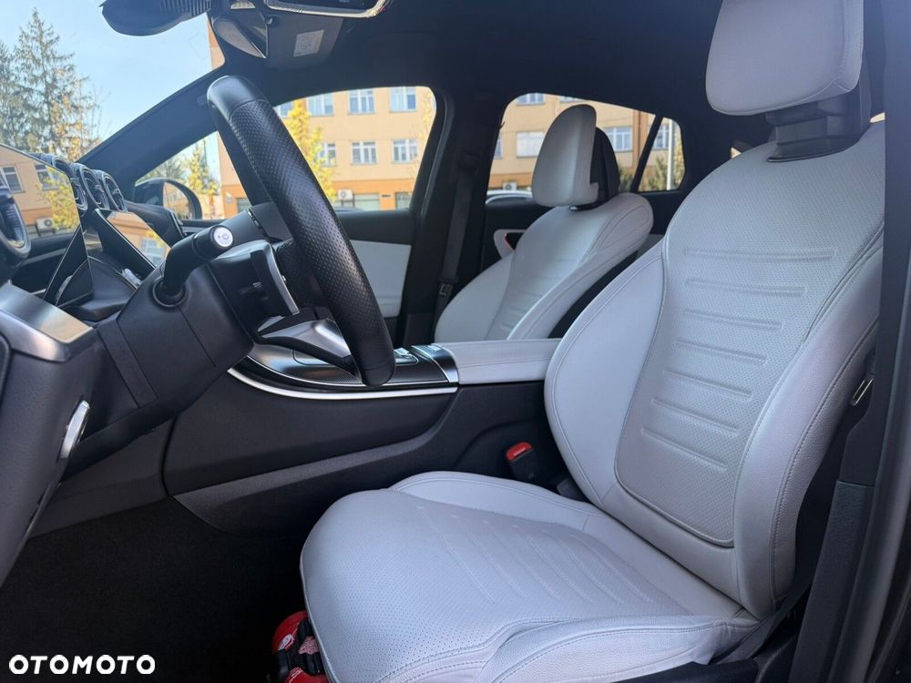Mercedes-Benz GLC 200 mHEV 4-Matic AMG Line - 12