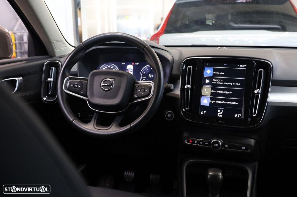 Volvo XC 40 1.5 T2 Momentum Plus - 14