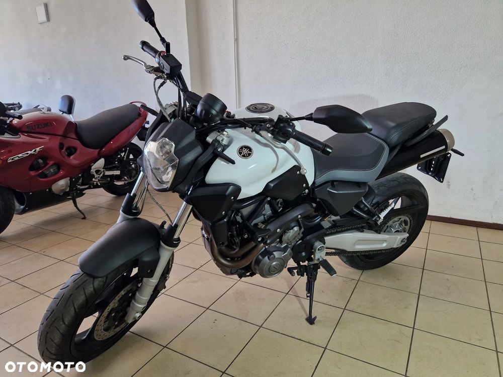 Yamaha MT - 9