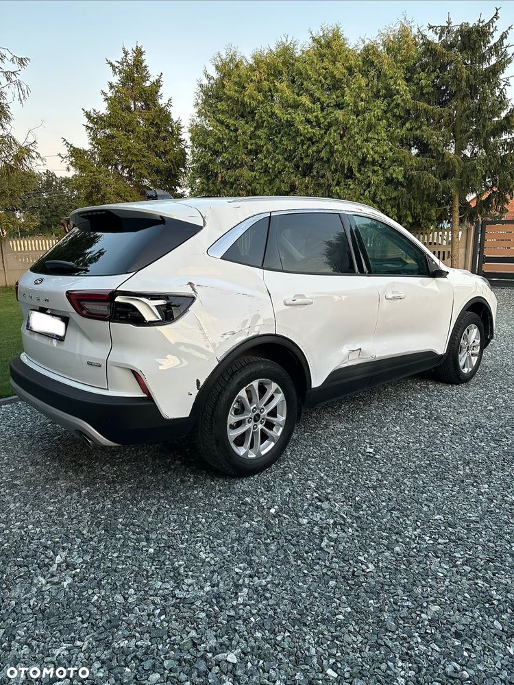 Ford Kuga 2.5 FHEV FWD Titanium eCVT - 2