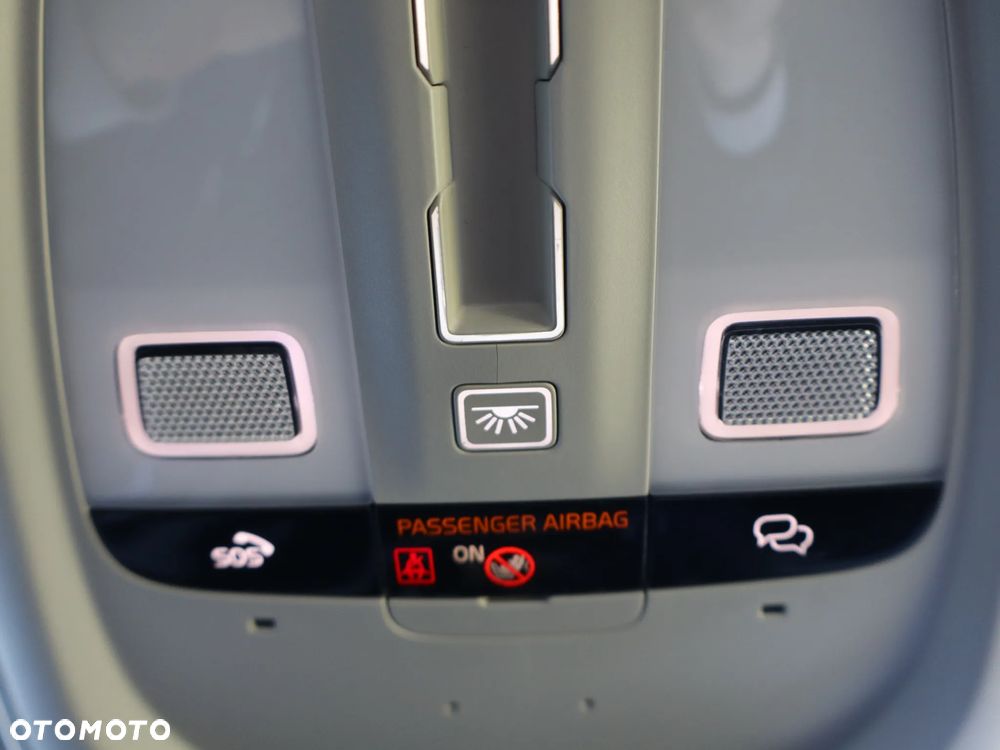 Volvo XC 60 T6 Plug-In Hybrid AWD Core - 23