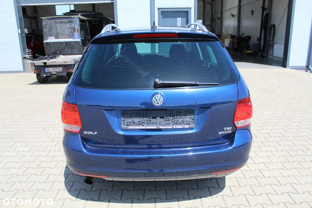 Volkswagen Golf - 6